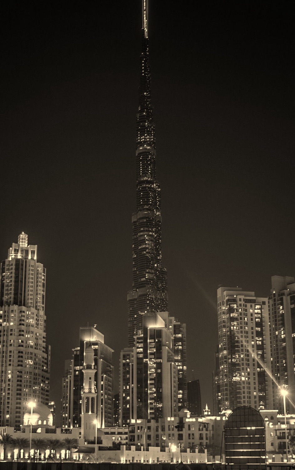 Downtown Dubai skyline at night